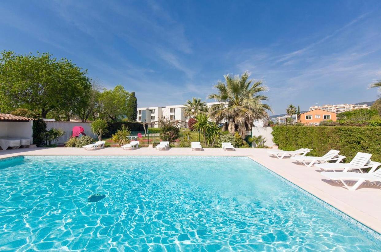 Luxury 3 Piece Garden Apartment In Cannes Marina Mandelieu Exterior foto