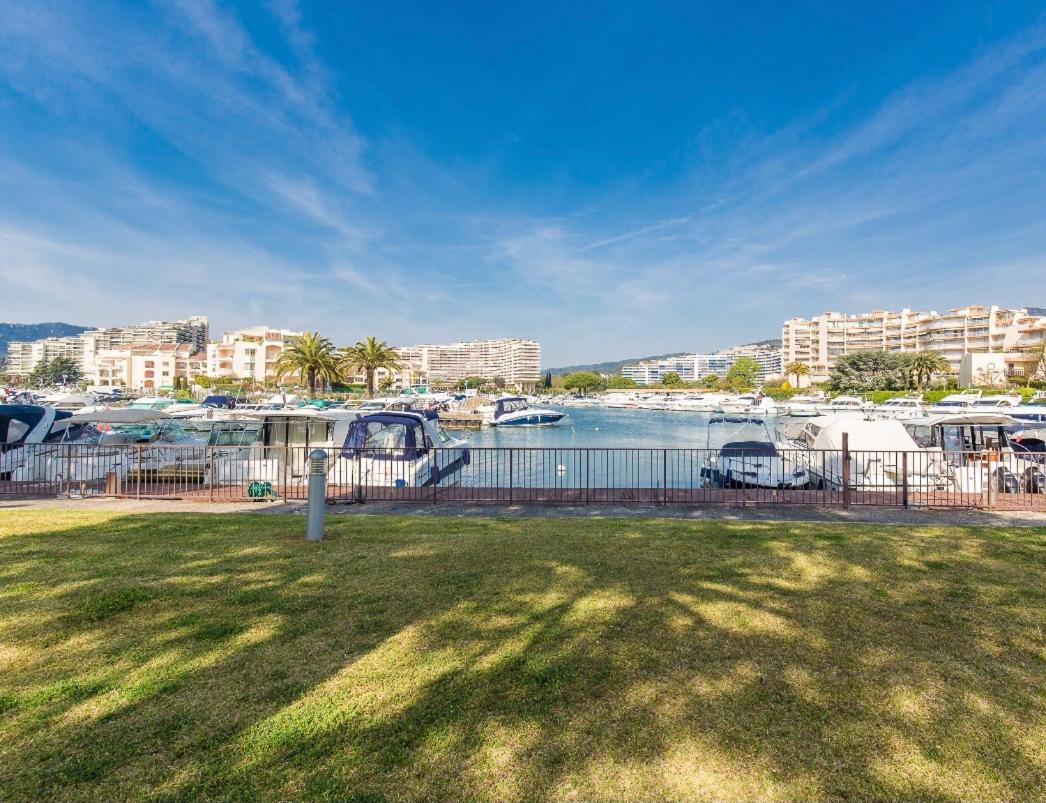 Luxury 3 Piece Garden Apartment In Cannes Marina Mandelieu Exterior foto
