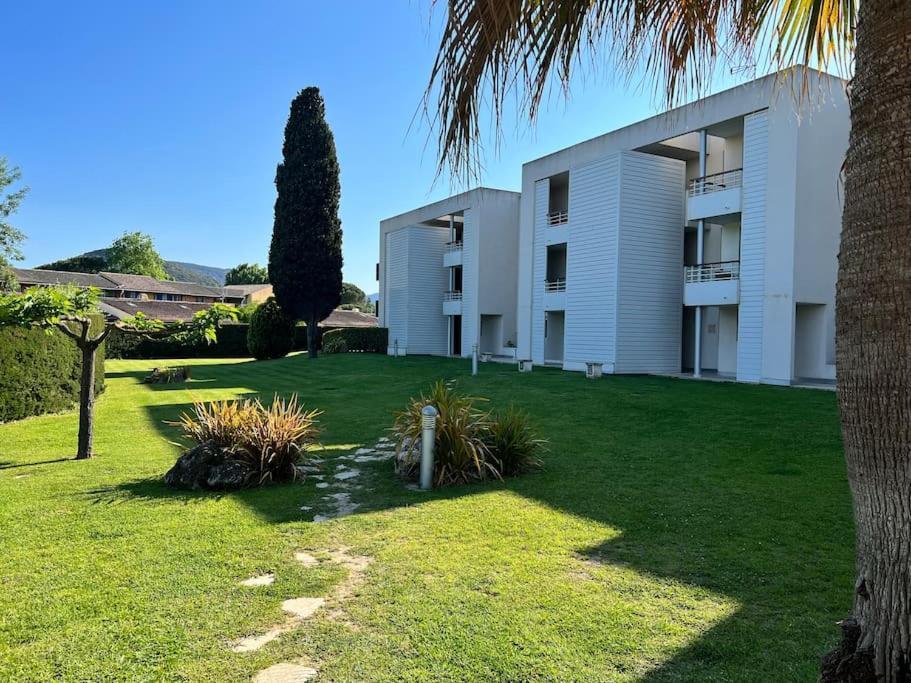 Luxury 3 Piece Garden Apartment In Cannes Marina Mandelieu Exterior foto